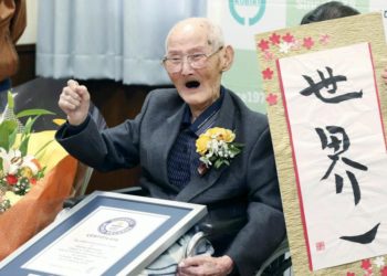 Chitetsu Watanabe wurde im Jahr 1907 geboren und ist damit offiziell der älteste Mann der Welt. (Foto: Uncredited/Kyodo News/AP/dpa)