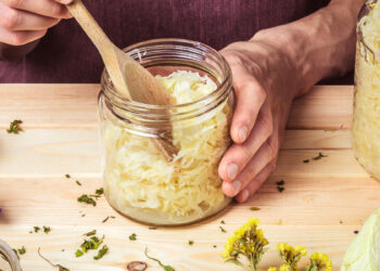 Sauerkrautzubereitung im Glas