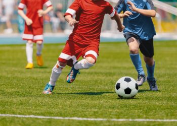 Fußballspieler beim Spiel im Stadion